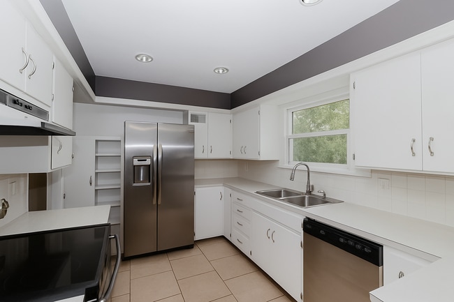 Modern kitchen