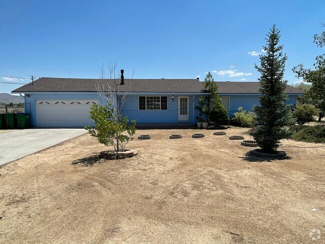 Building Photo - Newly remodeled Carson City home