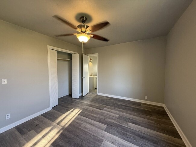 Photo - 6521 N Lottie Ave