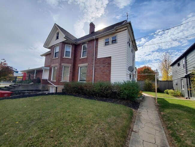 67 E High St Unit C