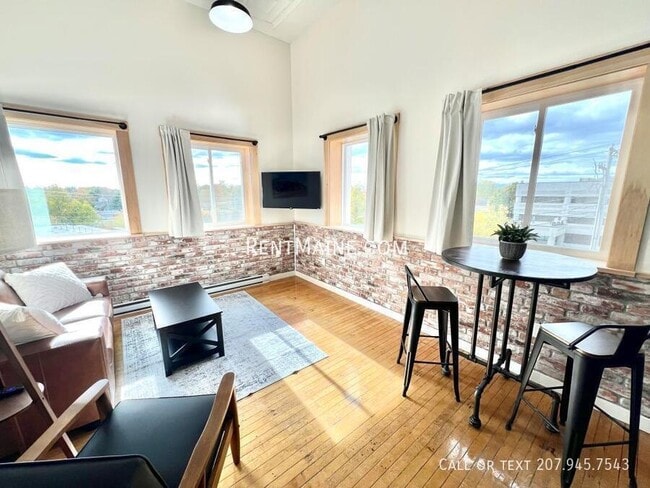 Photo - 113 N Lancey St Unidad 202