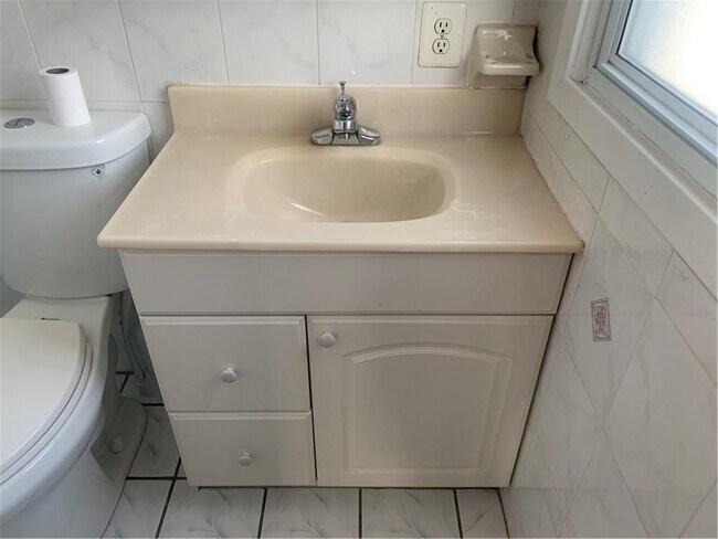 Photo - 56-47-56226 226th St Unit 2