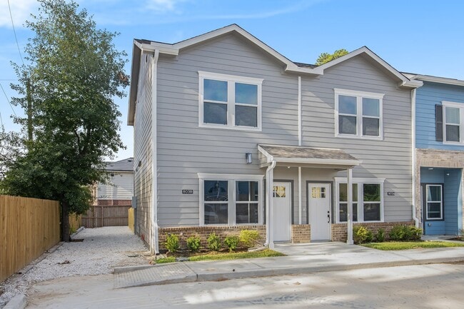 Building Photo - 5262 Ella Blvd Unit 803B