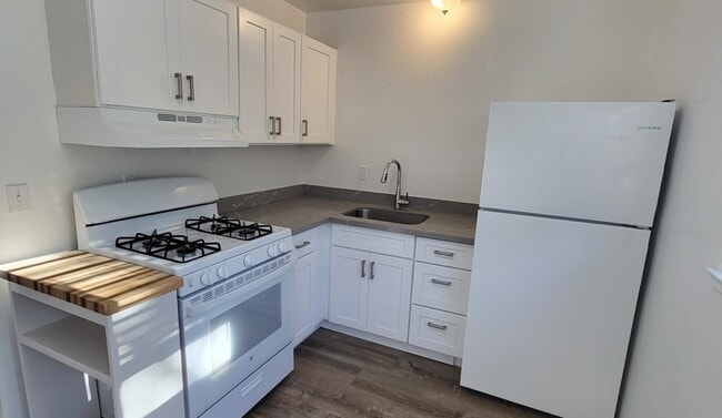 Photo - 3340 Belmont Ave Apartamentos Unidad A