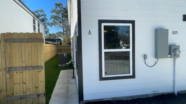 Photo - 6011 Wedgefield St