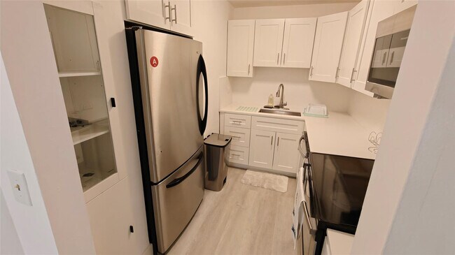 Photo - 555 SE 8th St Unit 152