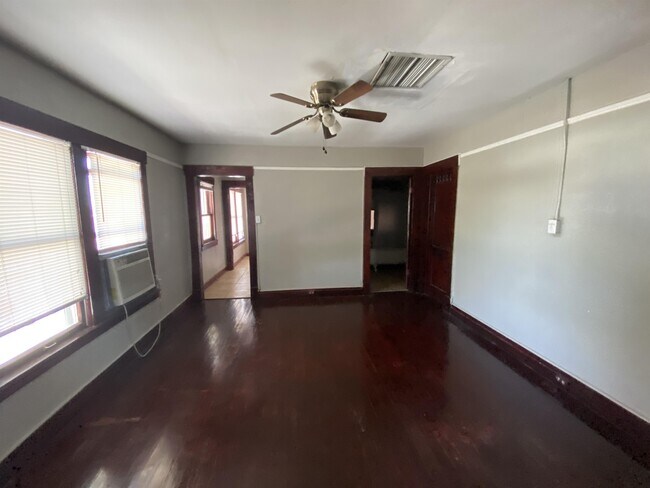 Photo - 1126 E San Antonio Ave