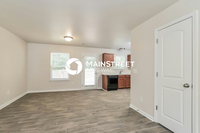 Photo - 3 Bedroom Pet-Friendly Home in GREENSBORO,...