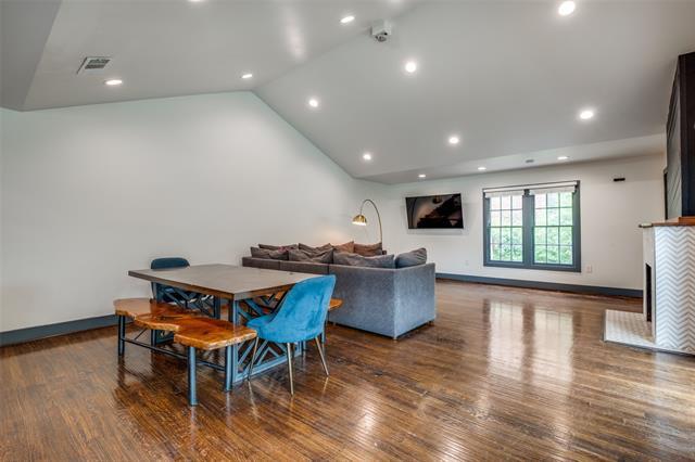 Photo - 6922 San Mateo Blvd