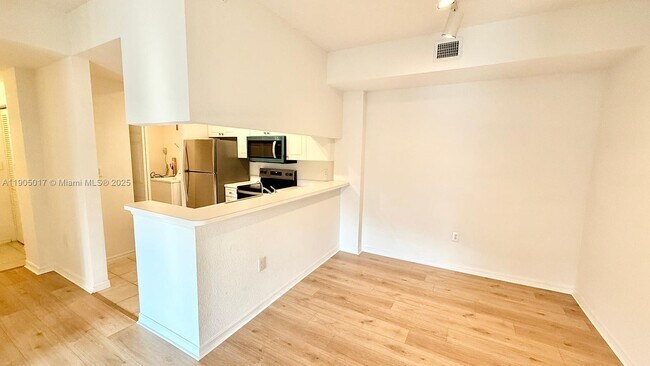 Photo - 2808 Amalei Dr Unit 203