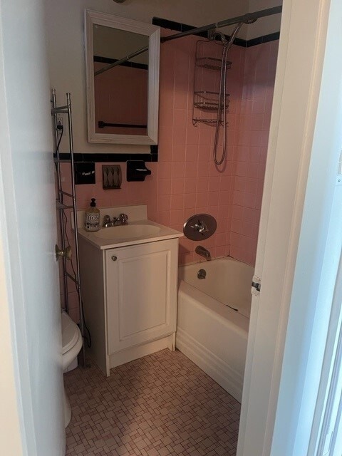256 Lowell Ave Unit 2