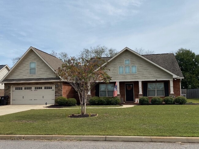 Building Photo - Available Now! Rental