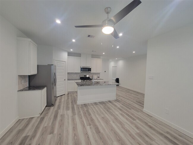 Photo - 2819 Milton Ldg Ln