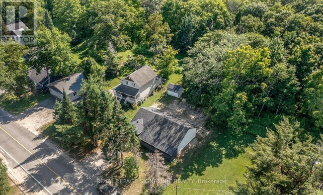 Photo - 597 High St