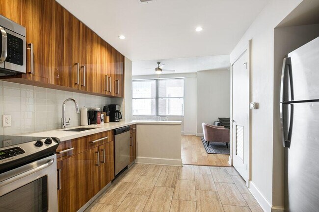 Photo - 925 Common St Unit ID1267811P