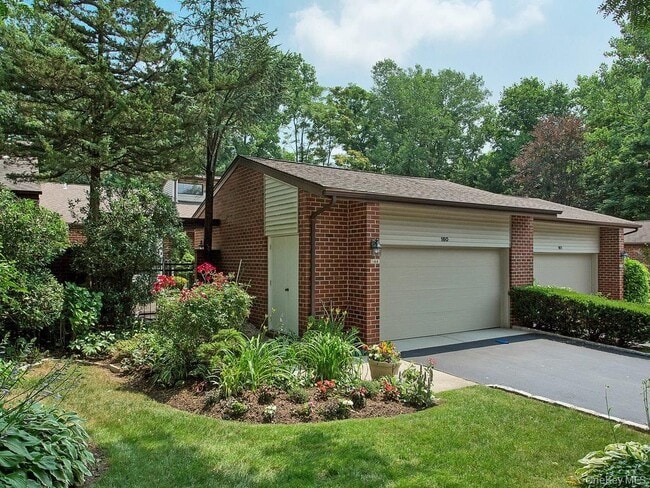 Building Photo - 160 Dove Hill Dr