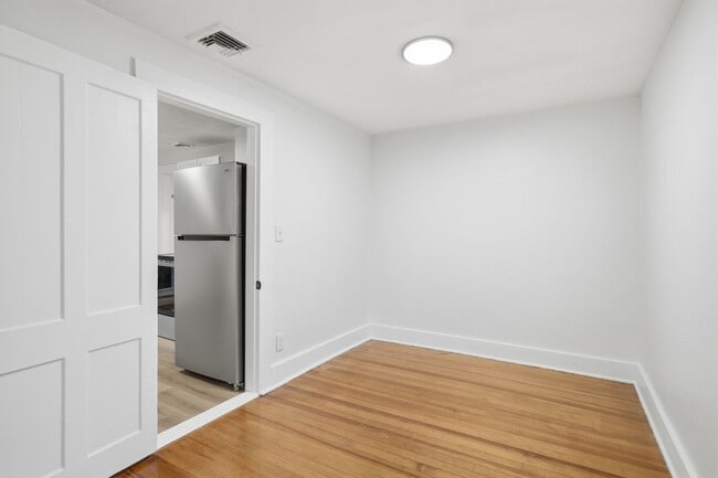 Photo - 7 Day Ave Unit 2nd floor