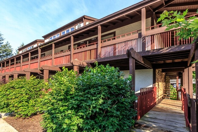 Merriman Valley Apartments & Townhomes