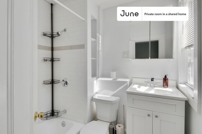 Photo - Room in Shared 4 bed/1 bath home Unit B