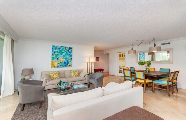 Photo - 199 Ocean Ln Dr Unidad # 305