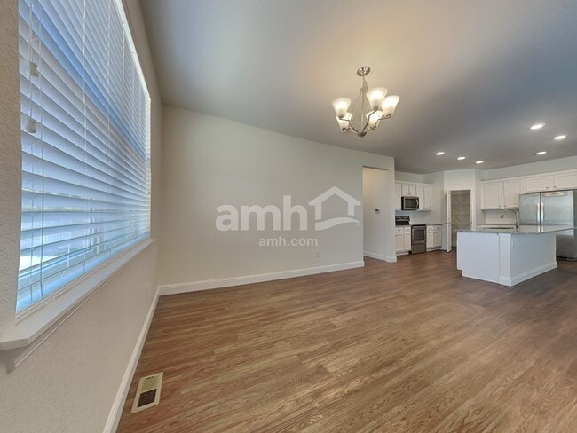 Photo - 10164 Dogwood St