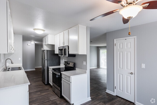 3BR, 2BA - Kitchen & Dining