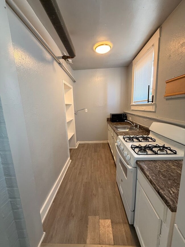 Photo - 1767 S Broadway Unidad 8 - 1767 S Broadway