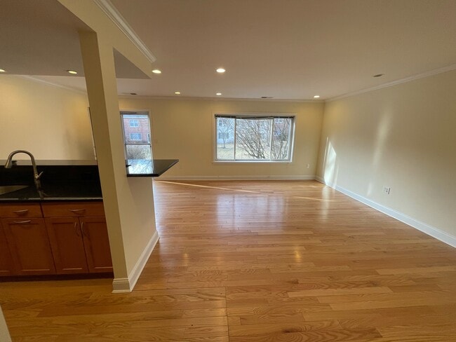 Building Photo - 302 Paine Ct Rental