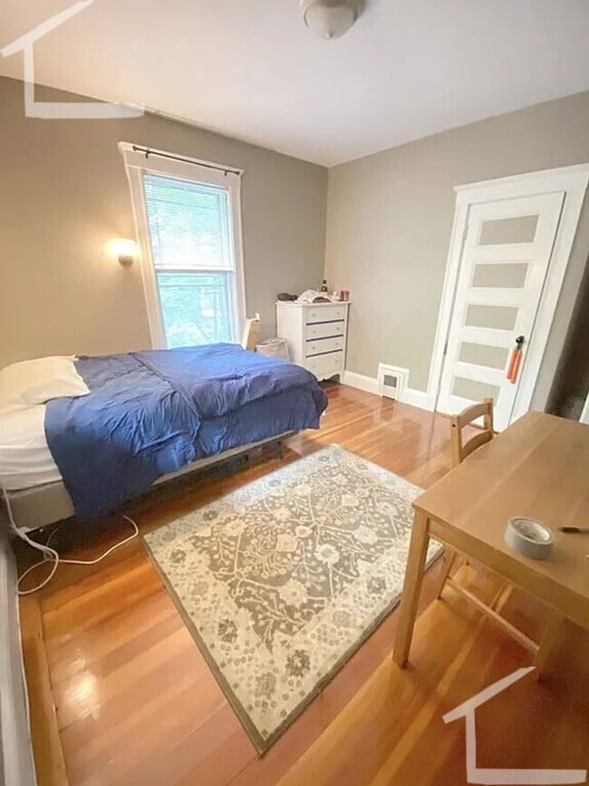 Photo - MASSIVE 3 bed 1 bath in Allston....