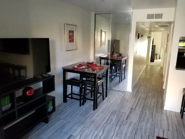 Photo - FULLY FURNISHED RESORT STYLE LIVING WITH MOUNTAIN VIEWS MOVE IN TODAY Unit 1031