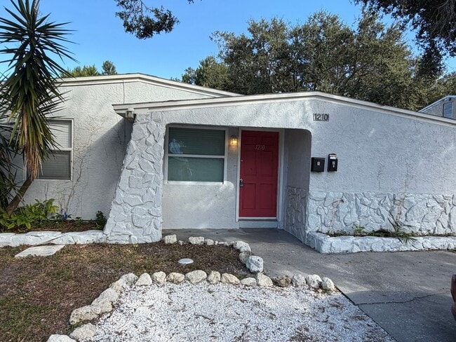 Photo - Welcome to St. Petersburg!!!