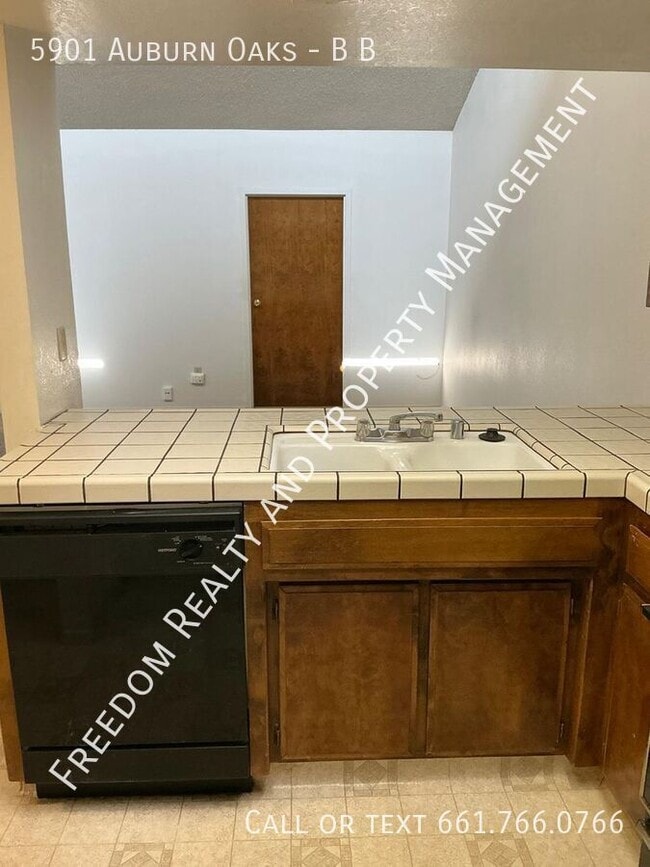 Photo - 5901 Auburn Oaks Dr Unidad B B