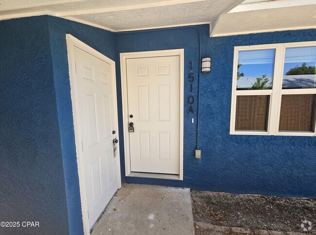 Building Photo - 1510 Arthur Ave Rental