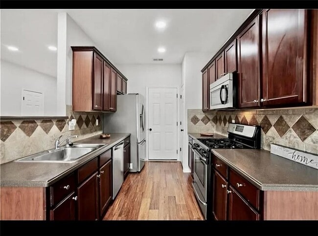 Photo - 1384 Dolcetto Trce