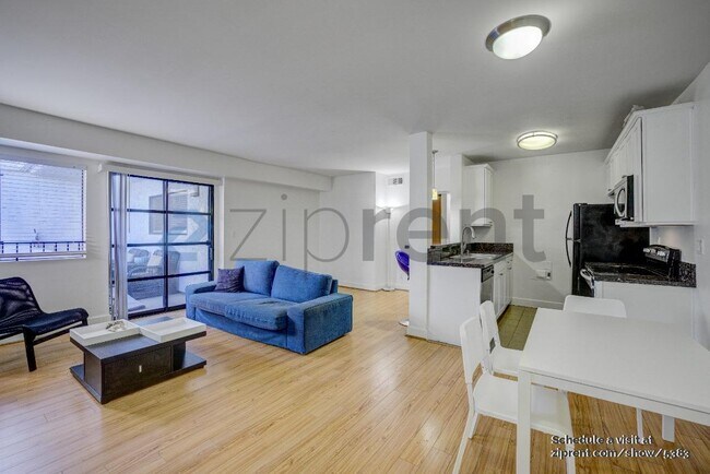 Photo - 10982 Roebling Ave