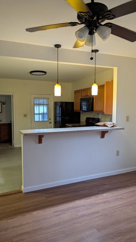 Photo - 20 1/2 Rock St