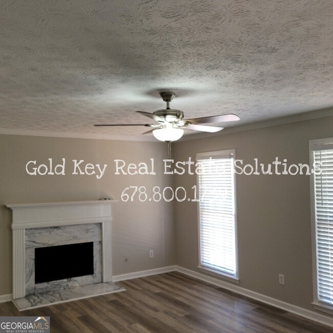 Photo - 915 Burning Bush Dr