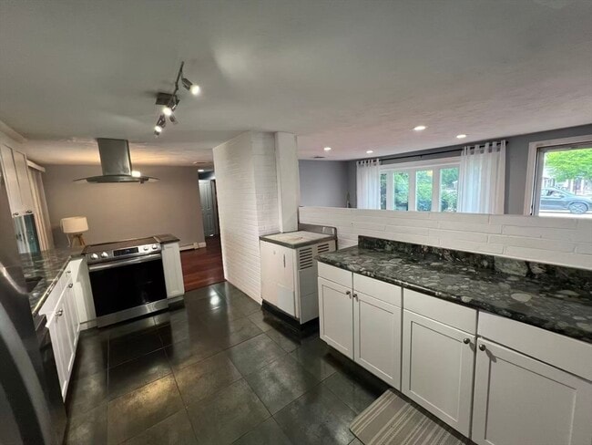 Photo - 184 Richard Rd