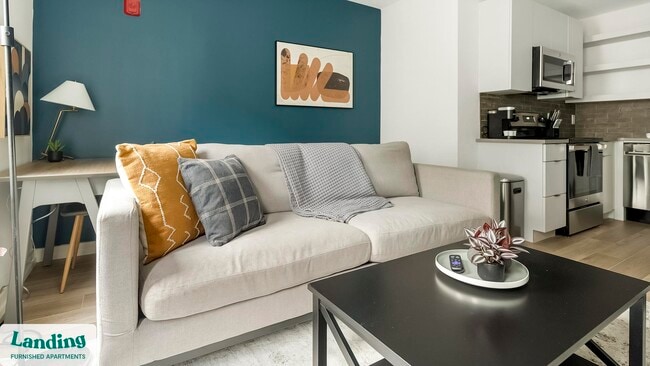 Photo - 2009 N Howard St Unidad 318.1409549