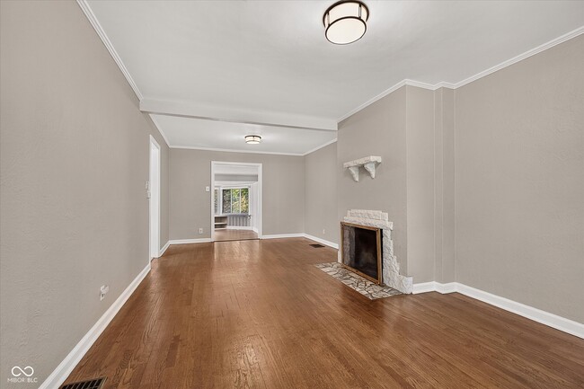 5942 Haverford Ave