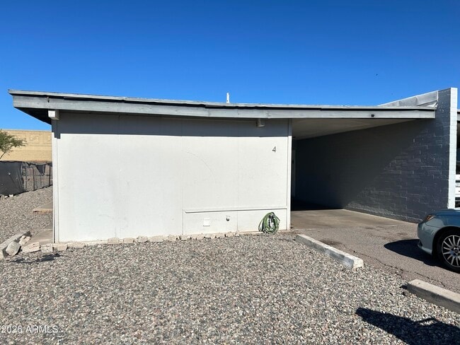 Building Photo - 1124 N 27th St