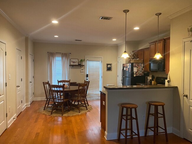Photo - 232 Center Park Ln