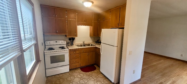 Photo - 926 High St Unit 1