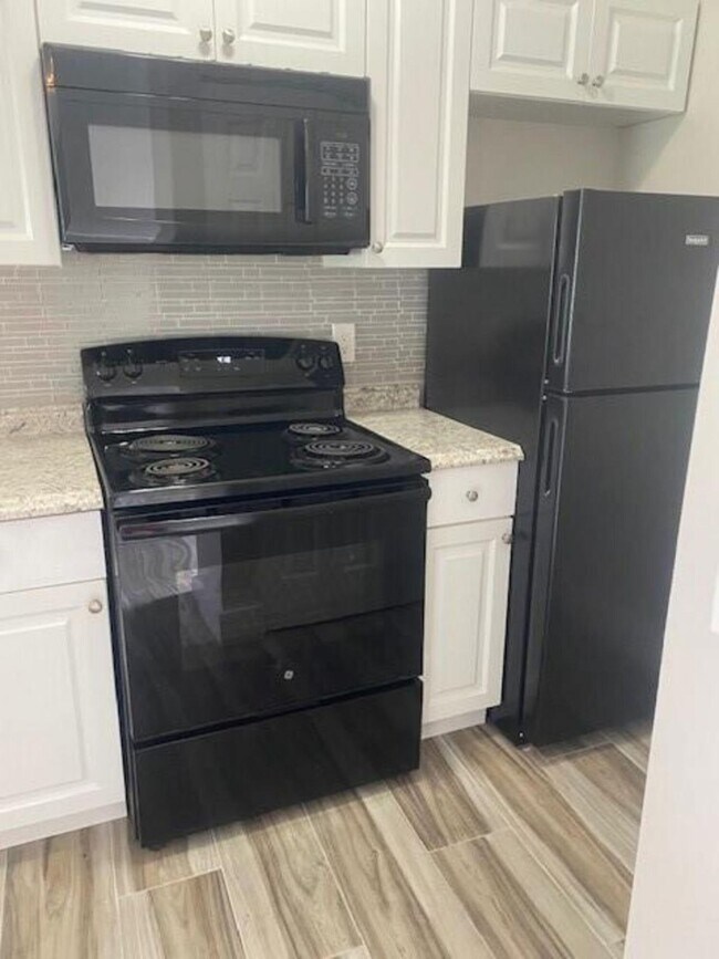 Photo - 11627 NW 35th Ct Unidad 3bed 2 bath rental in Coral Springs