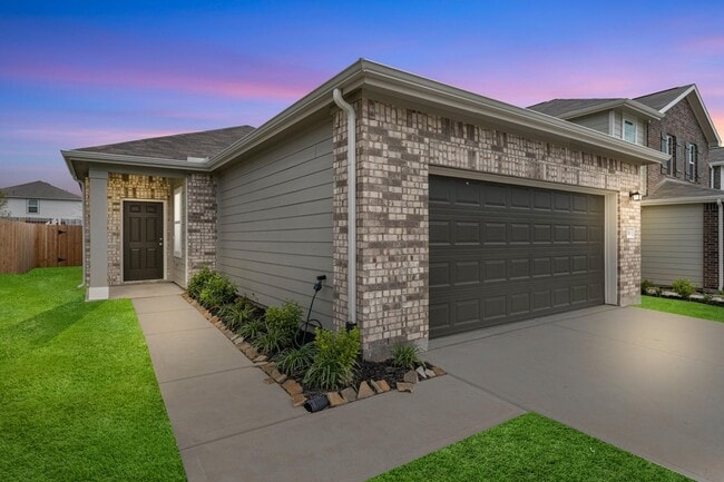 Building Photo - 10006 Tiger Flower Ln