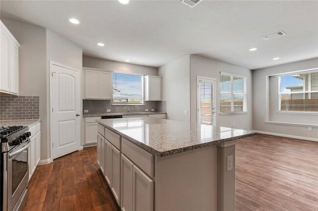 Photo - 14505 Frankel Loop