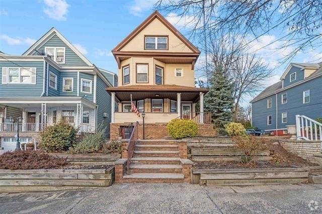 Building Photo - 131 W 30th St Rental
