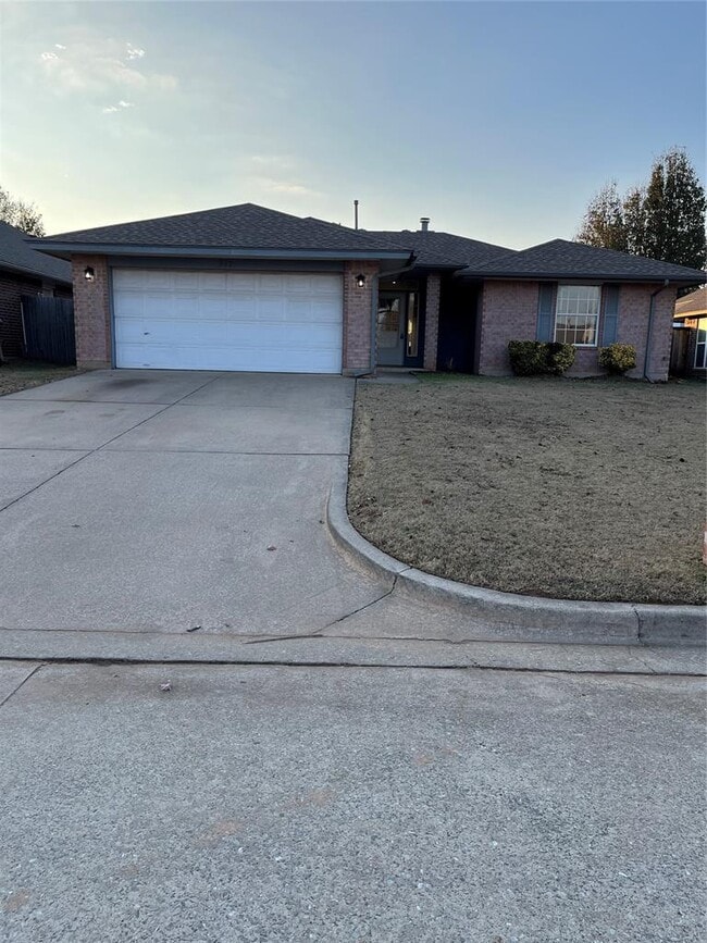 Building Photo - 317 S Chanda Ln