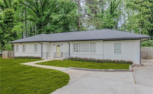 Building Photo - 2174 Beecher Rd SW