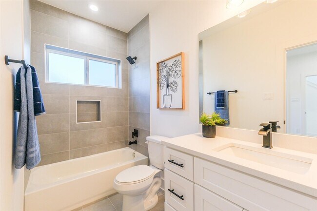 Photo - 8323 Brecha Ln